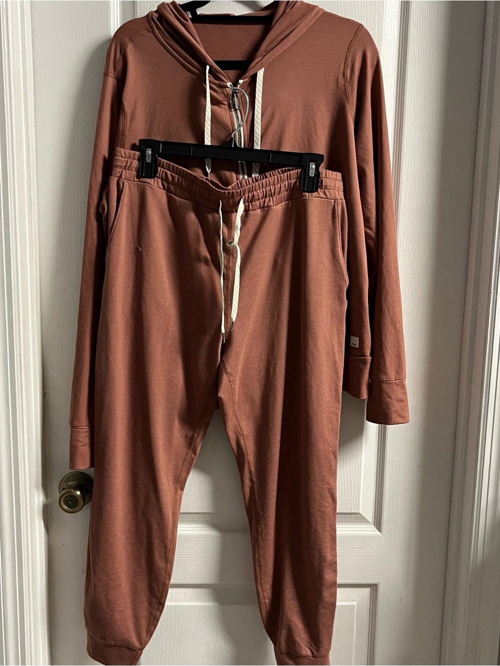 Vuori Dusty Rose Track Joggers